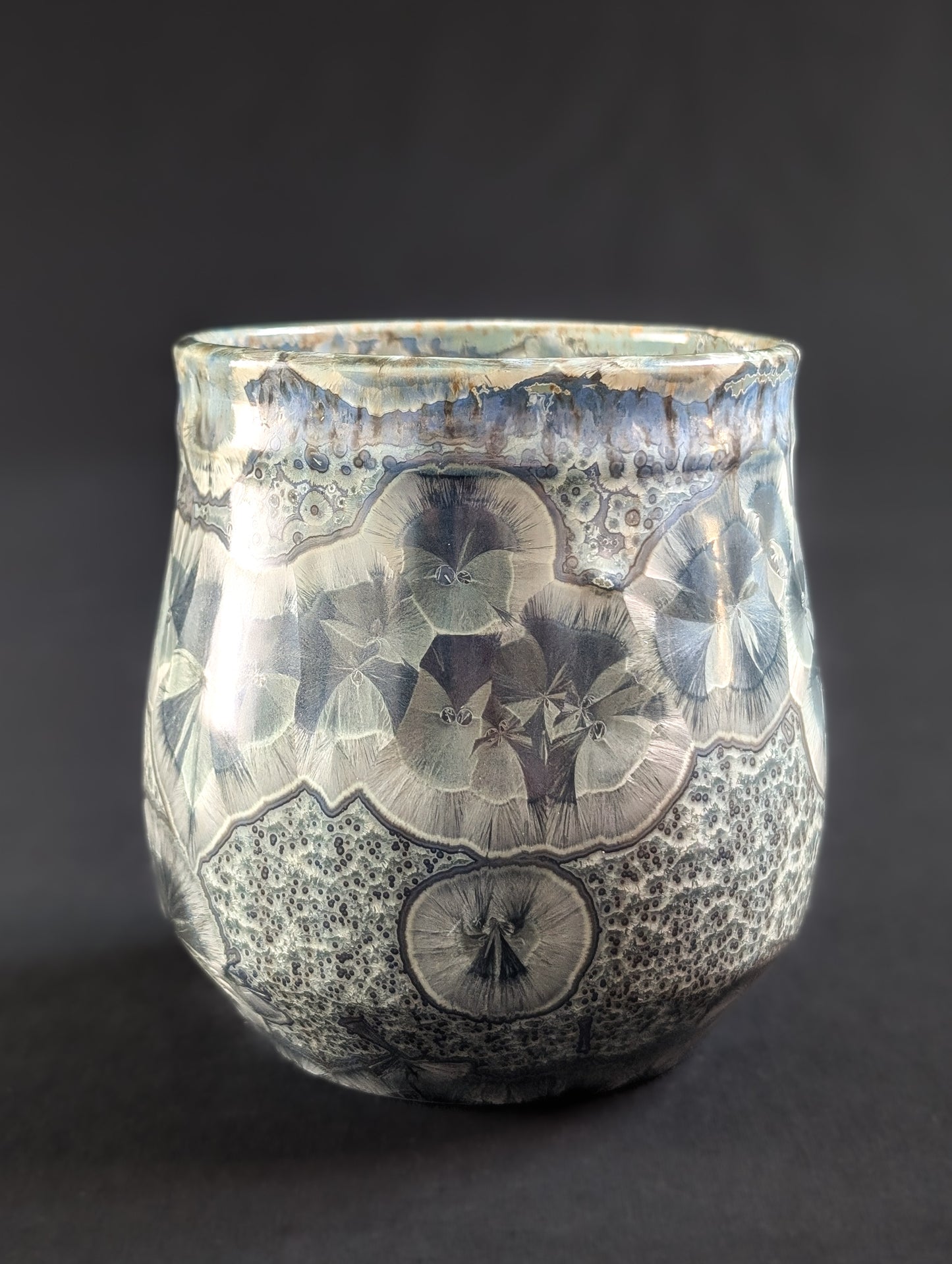 Sapphire Dominion Vessel